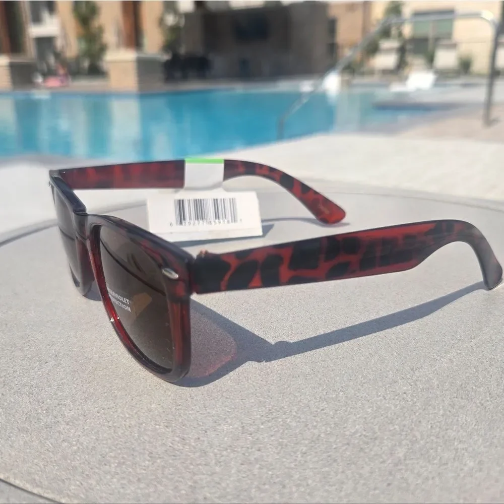 No Brand Tortoise Rim Women's Sunglasses NWT